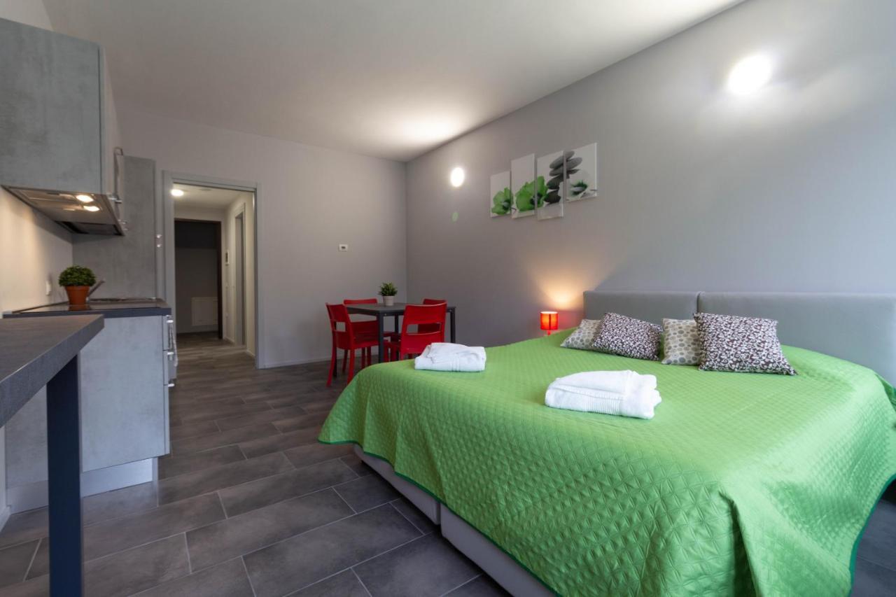 Lime Apartment - Affitti Brevi Italia Lecco Exterior photo